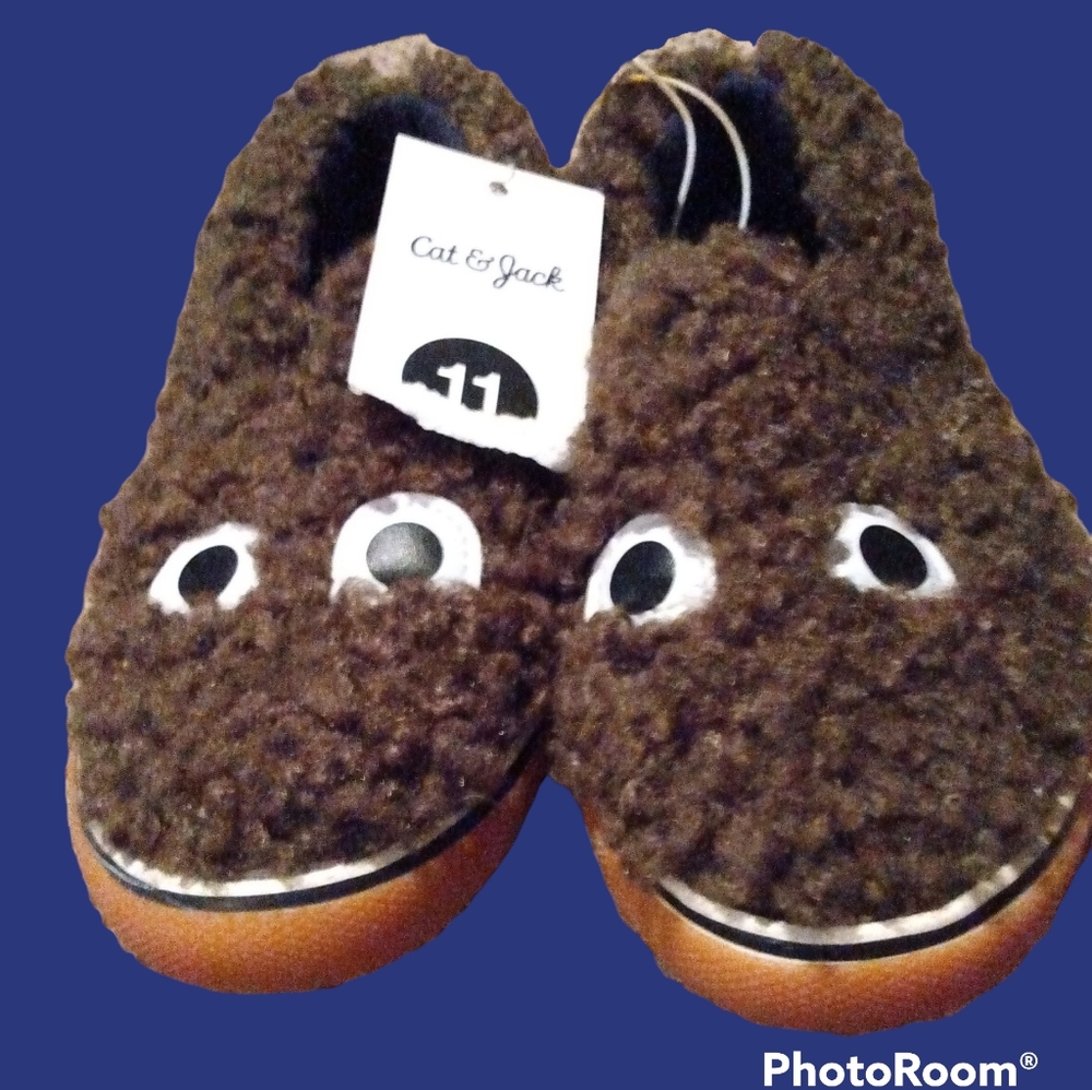 Kids Cat & Jacks Slippers New with tag